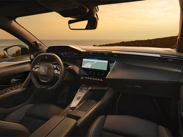 interior novo peugeot e-408